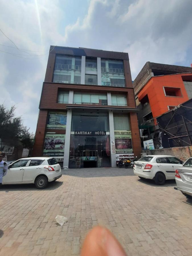Kartikay Hotel Hisar ภายนอก รูปภาพ
