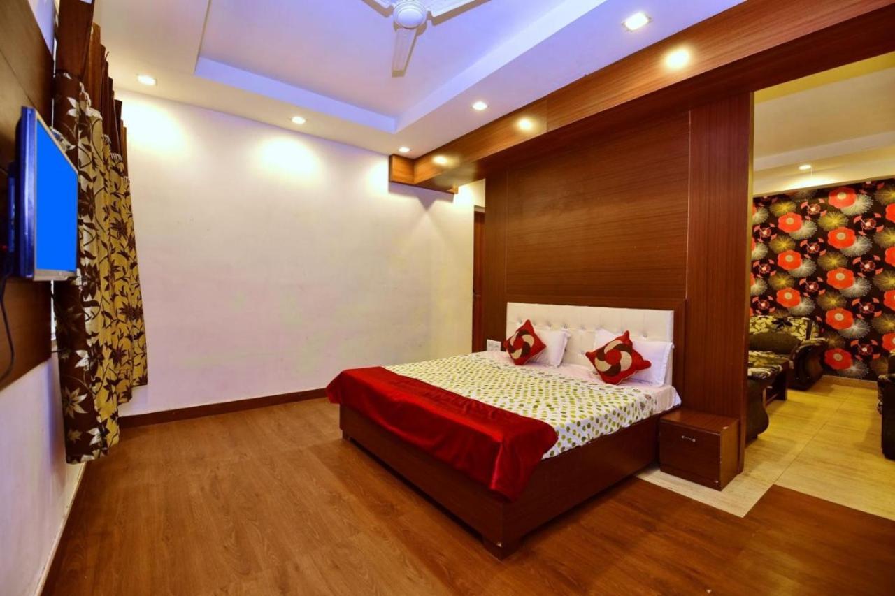 Kartikay Hotel Hisar ภายนอก รูปภาพ
